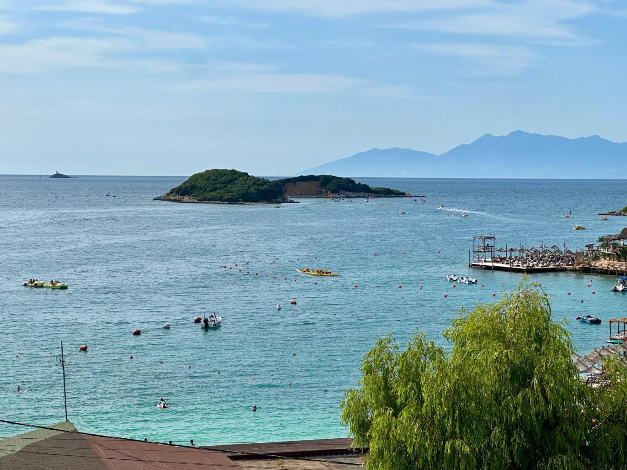 Vila Islands View คซามิล ภายนอก รูปภาพ
